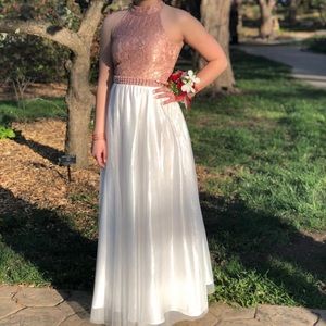 CUTE & CLASSY PROM DRESS